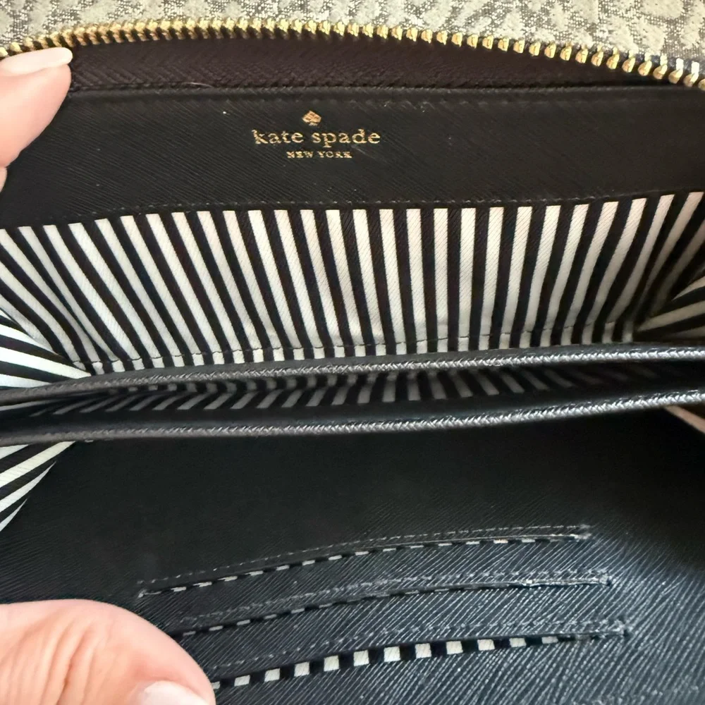 kate spade New York Black Saffiano Zip Wristlet Wallet